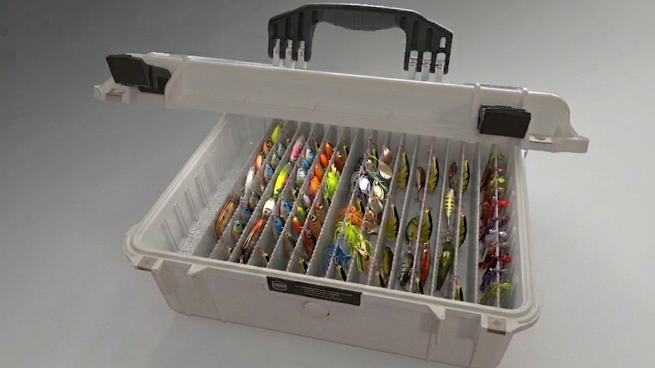 Glow Em' Up Tackle Co. UV LED LIGHT TACKLE BOX